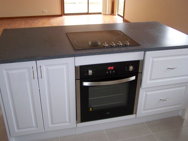 2/4 Legana Court, Werribee VIC 3030