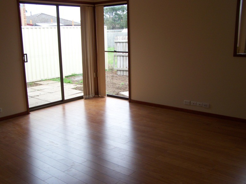 2/4 Legana Court, Werribee VIC 3030