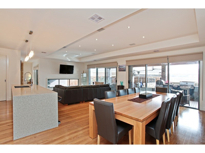 7 Giofches Crescent, Tarneit VIC 3029