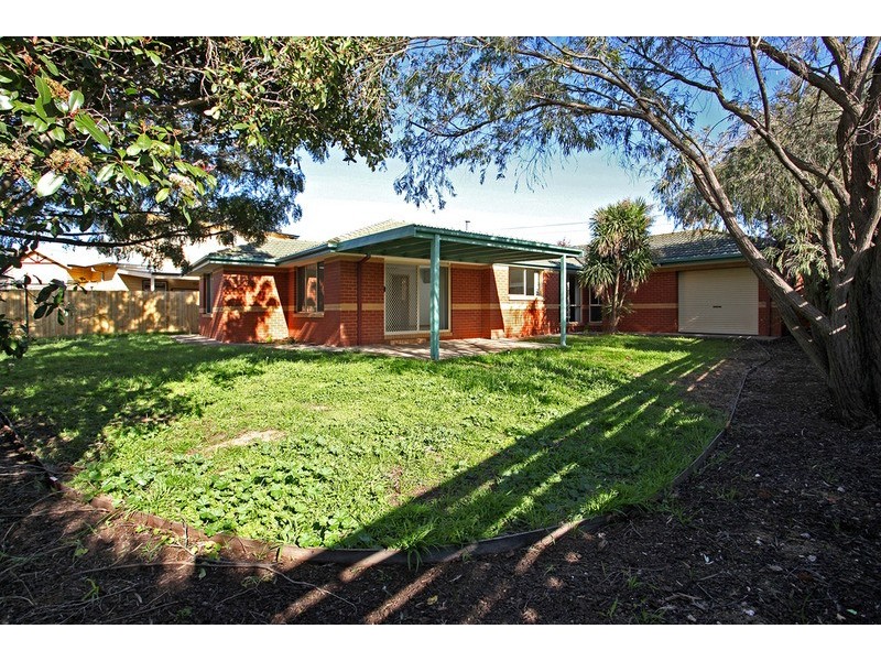 76 Edwards Road, Werribee VIC 3030