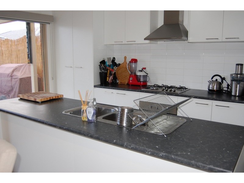 8 Beltana Avenue, Tarneit VIC 3029