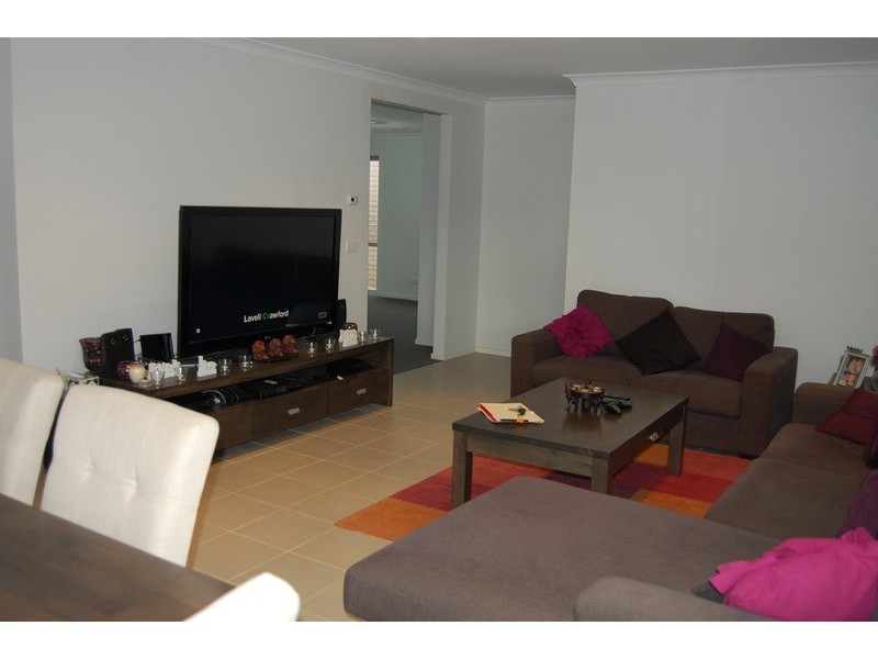 8 Beltana Avenue, Tarneit VIC 3029