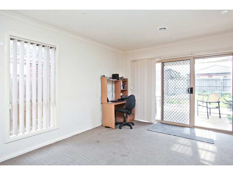 24 Tony Drive, Truganina VIC 3029