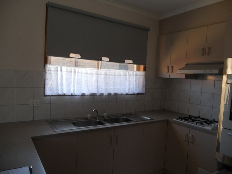 2/227 Princes Highway, Werribee VIC 3030