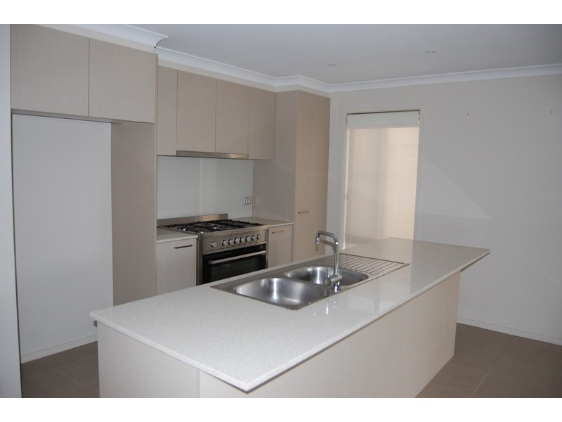 12 Finsbury Crescent, Wyndham Vale VIC 3024