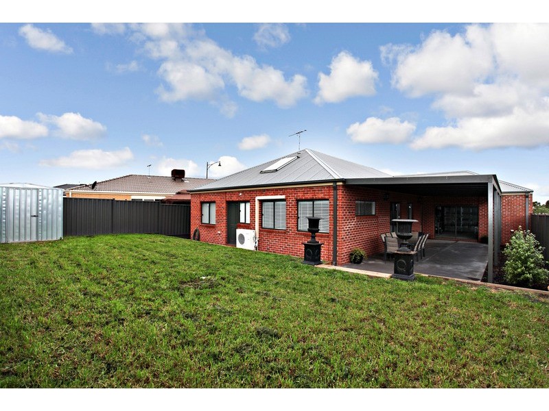 2 Tilwinda  Place, Truganina VIC 3029