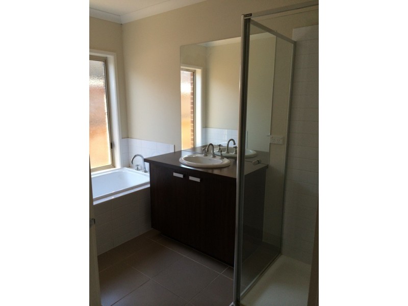 20 Andie Way, Tarneit VIC 3029