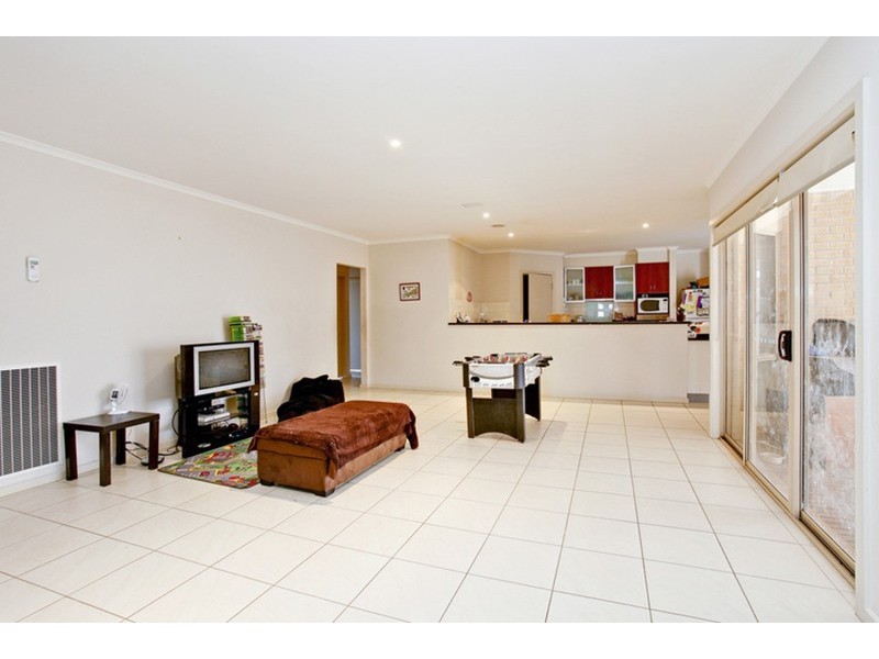 9 Windward Close, Tarneit VIC 3029