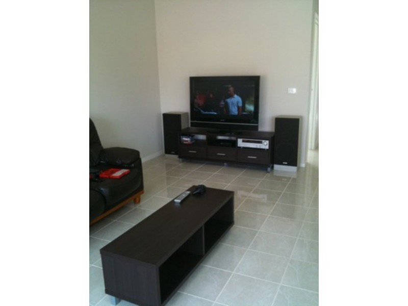 1/4 Starflower Way, Truganina VIC 3029