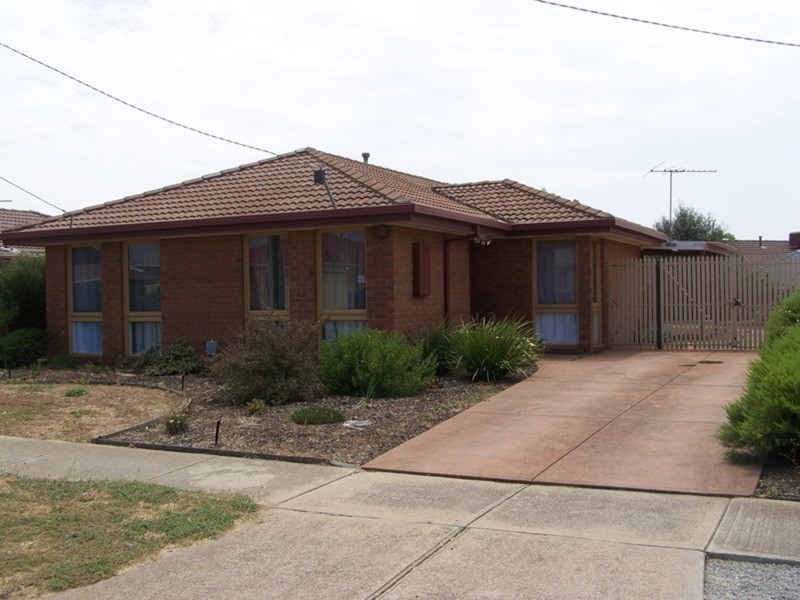 54 Blackforest Road, Werribee VIC 3030