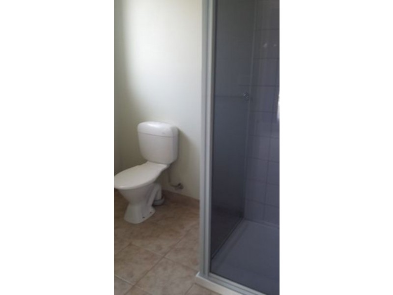 2/5 Hendriks Court, Werribee VIC 3030