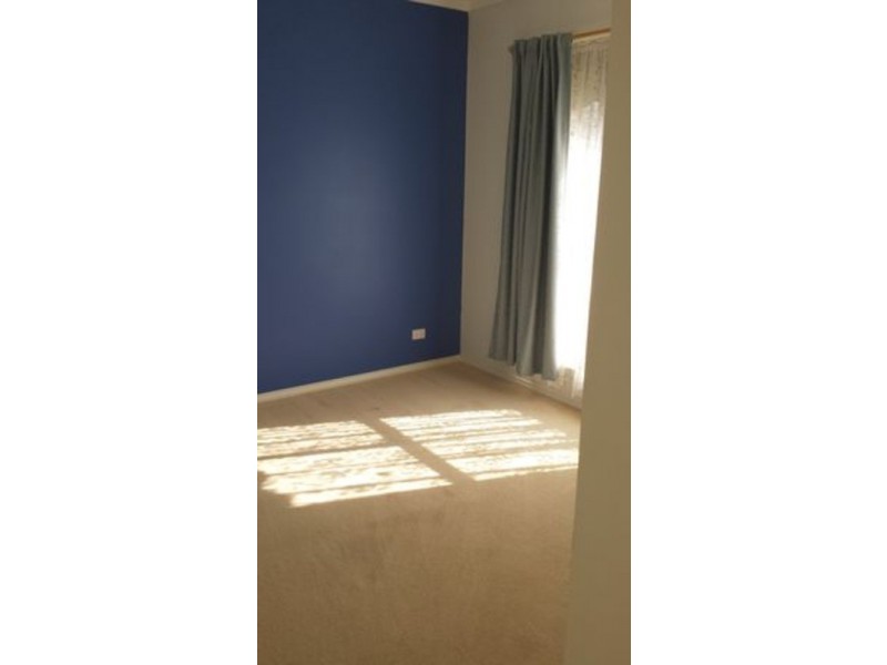 2/5 Hendriks Court, Werribee VIC 3030