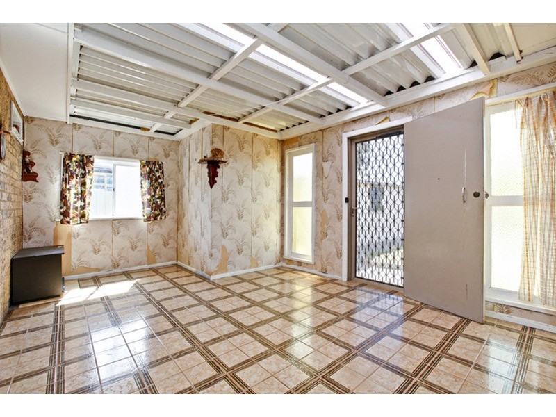 10 Hovell Street, Deer Park VIC 3023