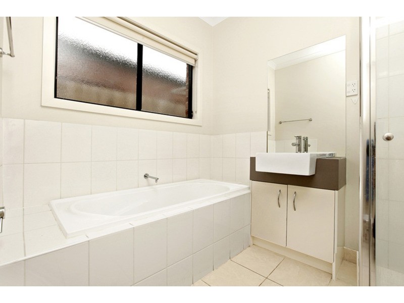 4/49-55 Rosella Avenue, Werribee VIC 3030