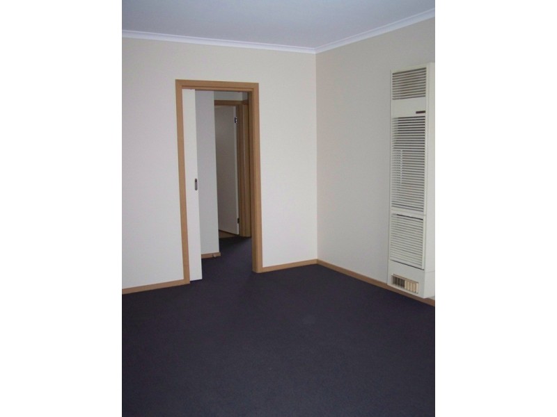 2/285 Princes Highway, Werribee VIC 3030