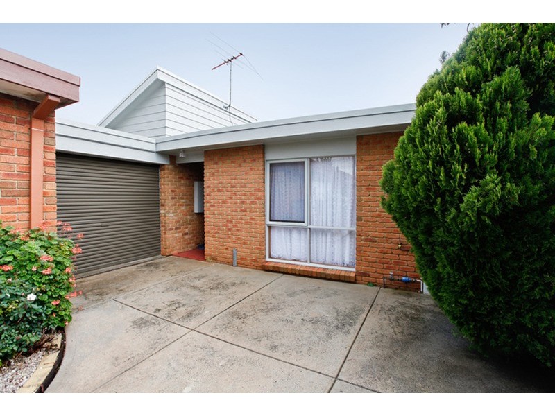 2/17 Cameron  Drive, Hoppers Crossing VIC 3029