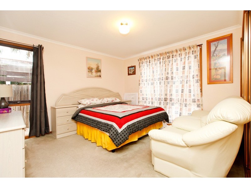 2/17 Cameron  Drive, Hoppers Crossing VIC 3029