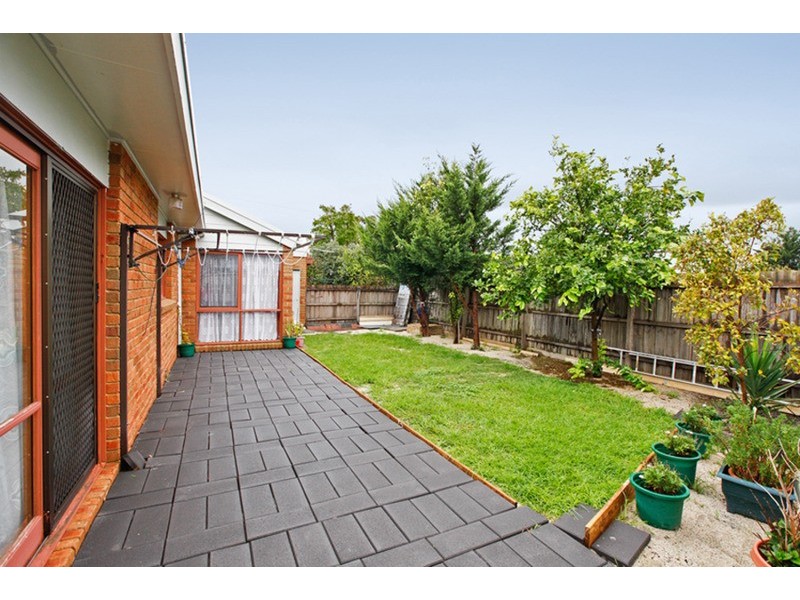 2/17 Cameron  Drive, Hoppers Crossing VIC 3029