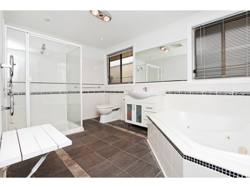 7 Bowman Street, Werribee VIC 3030