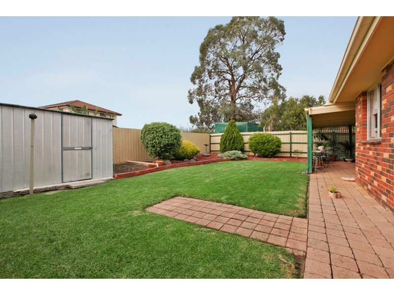 34 Durham Crescent, Hoppers Crossing VIC 3029
