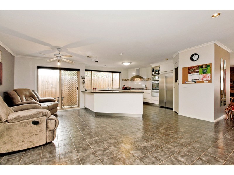 6 Pamela Court, Werribee VIC 3030