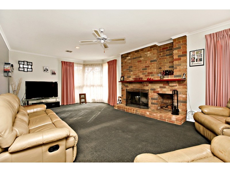 6 Pamela Court, Werribee VIC 3030