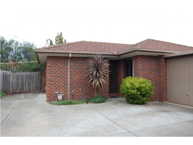 2/2 Corella Place, Werribee VIC 3030