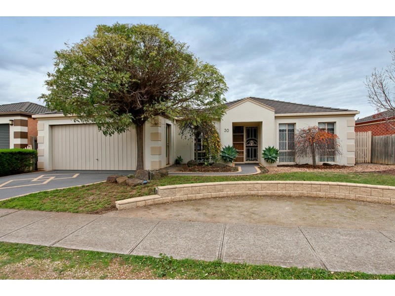 30 Ashton Crescent, Hoppers Crossing VIC 3029