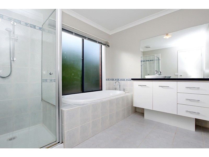 12 Connewarre Close, Wyndham Vale VIC 3024