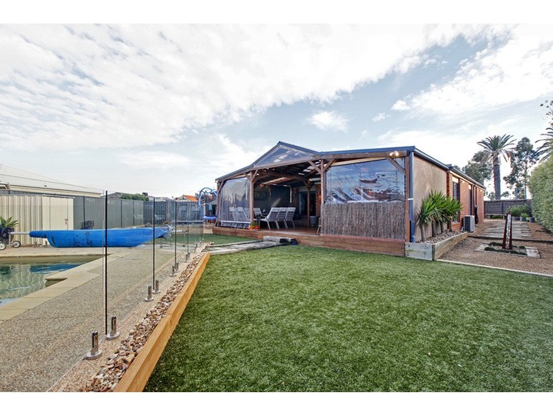 12 Connewarre Close, Wyndham Vale VIC 3024