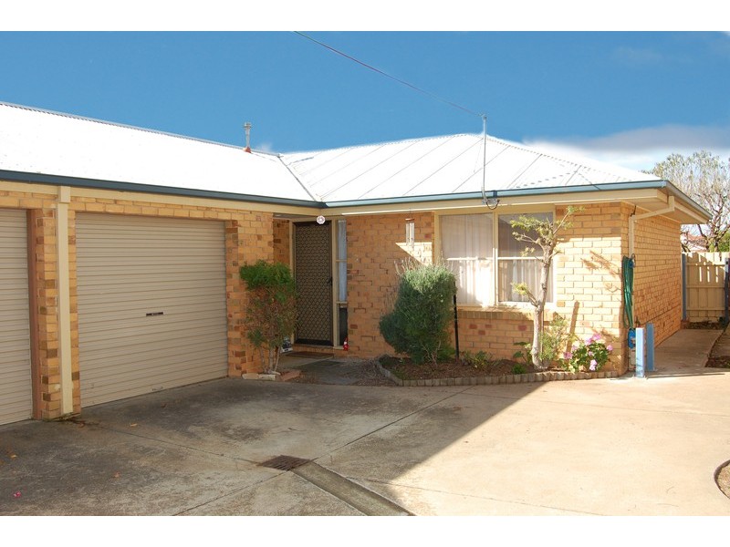 2/10 Bailey Street, Werribee VIC 3030