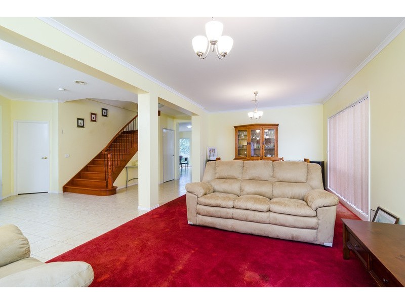 13 Maclarens Close, Wyndham Vale VIC 3024