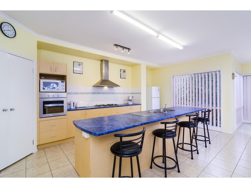 13 Maclarens Close, Wyndham Vale VIC 3024