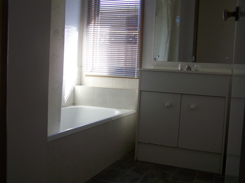 25 Golden Square Crescent, Hoppers Crossing VIC 3029