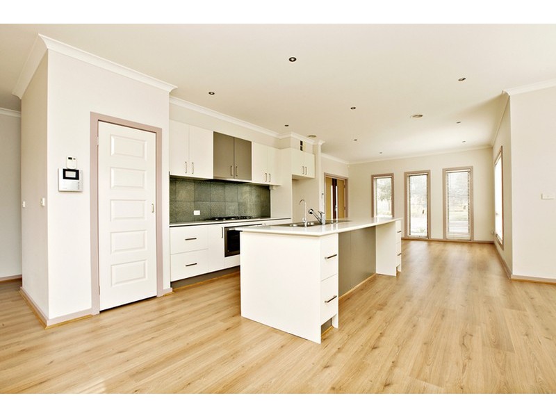 20 Eagles Nest Way, Point Cook VIC 3030