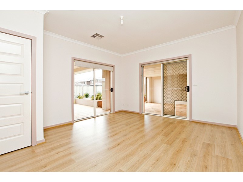 20 Eagles Nest Way, Point Cook VIC 3030