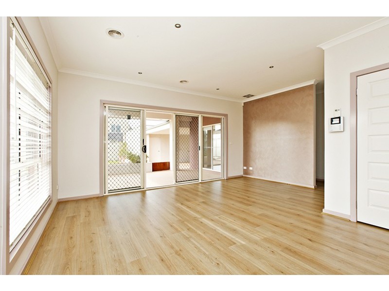 20 Eagles Nest Way, Point Cook VIC 3030