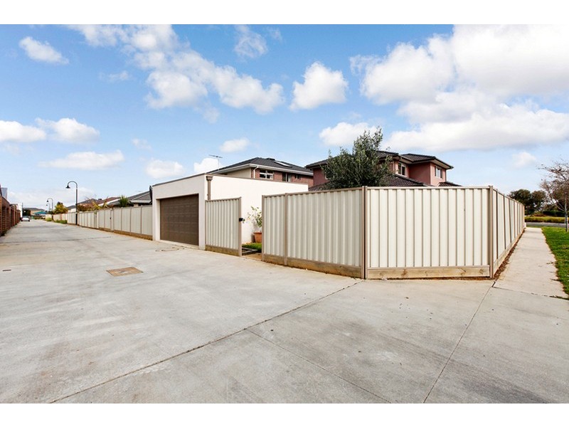 20 Eagles Nest Way, Point Cook VIC 3030