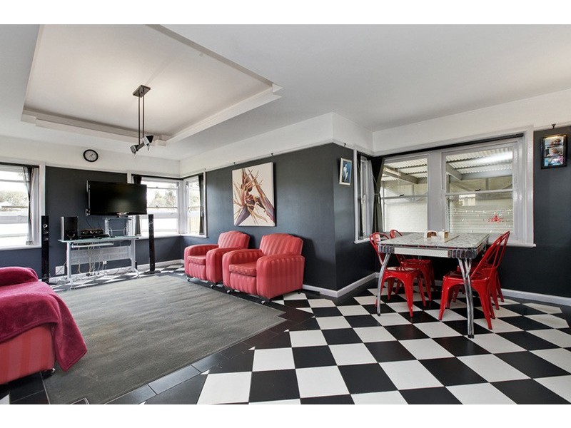 132 Werribee Street North, Werribee VIC 3030