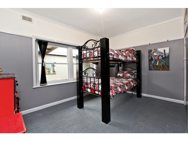 132 Werribee Street North, Werribee VIC 3030