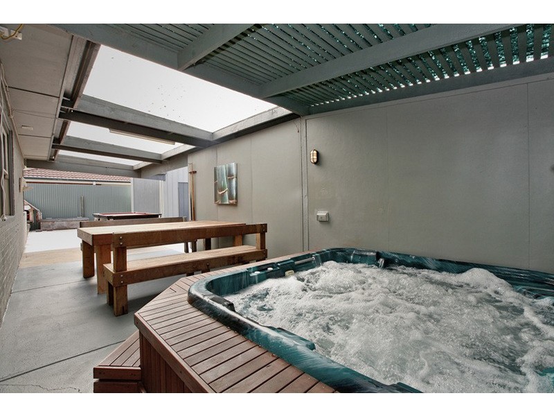 132 Werribee Street North, Werribee VIC 3030