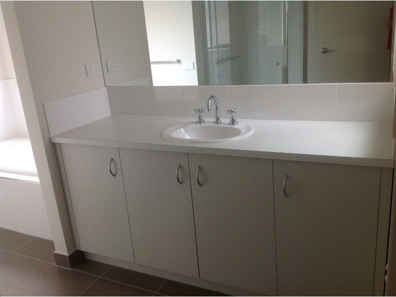 1/81 Powell  Drive, Hoppers Crossing VIC 3029