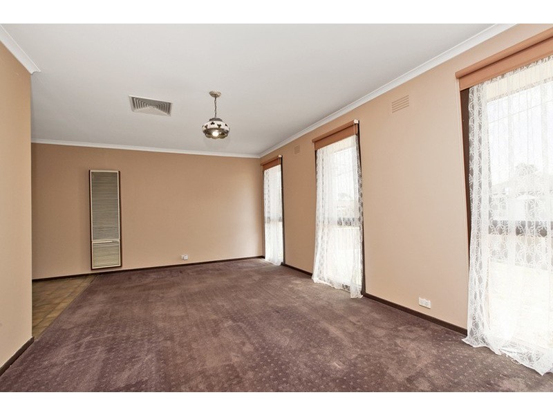 51 Cambridge Crescent, Werribee VIC 3030