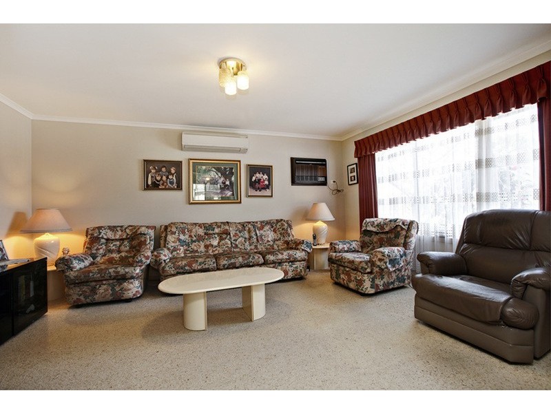 2/93 Mossfiel Drive, Hoppers Crossing VIC 3029