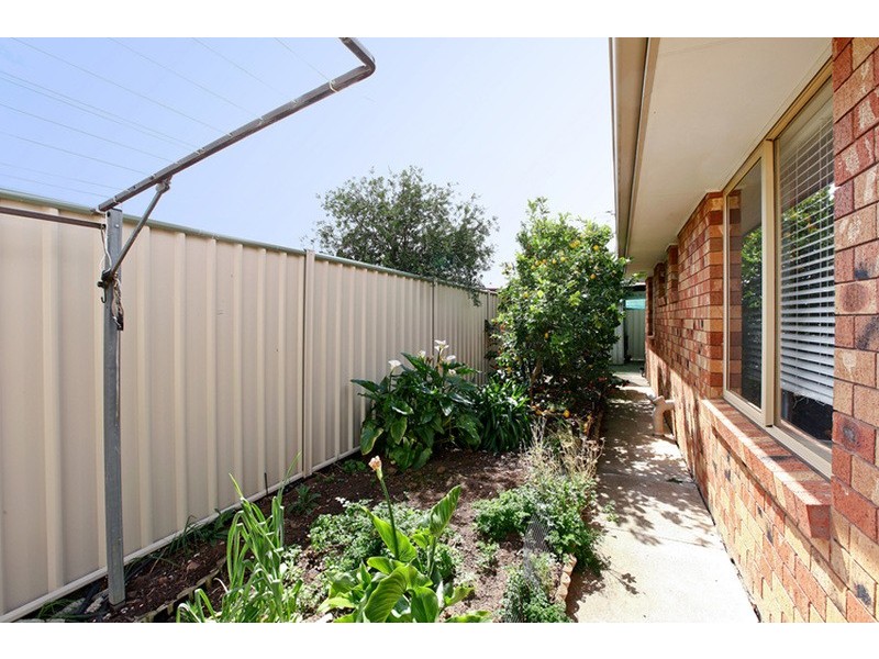 2/93 Mossfiel Drive, Hoppers Crossing VIC 3029