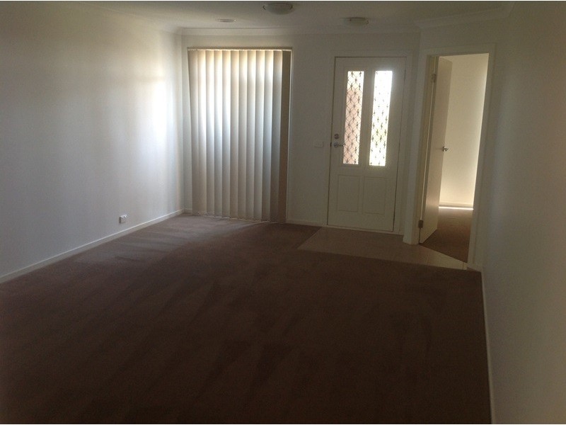 8 Kayla Avenue, Tarneit VIC 3029