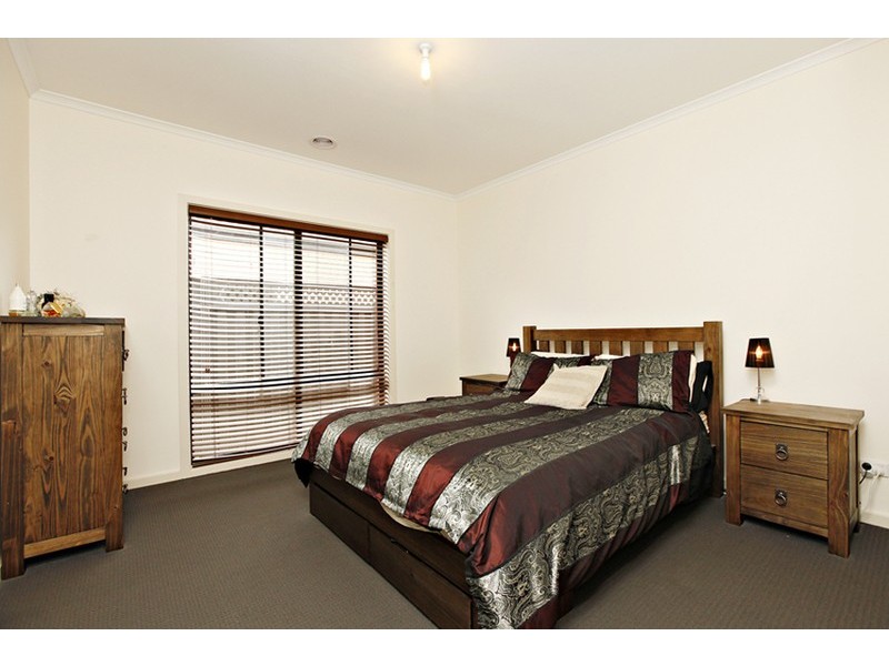 11 Pierbrook Avenue, Wyndham Vale VIC 3024