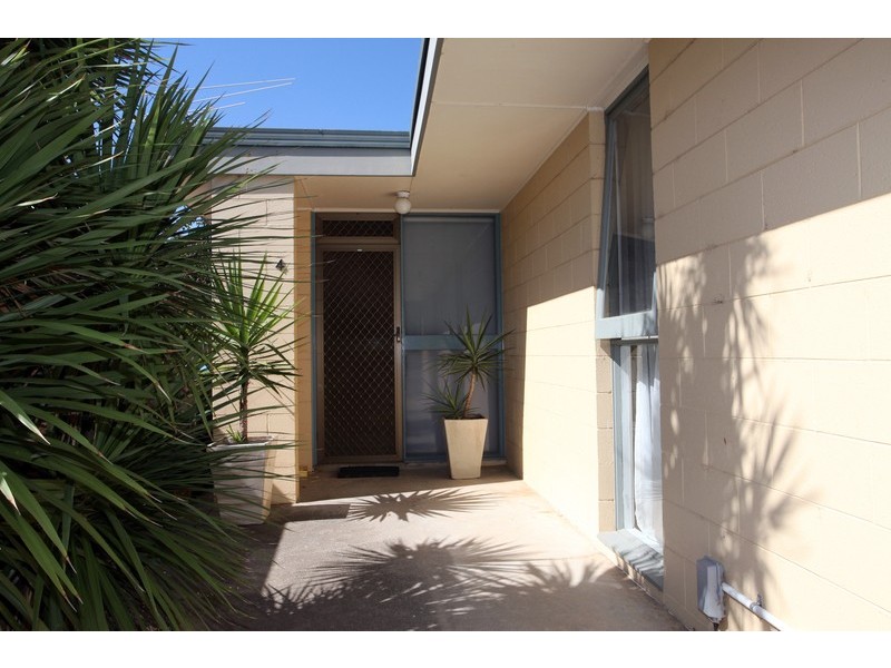 4/4 Tyrone Street, Werribee VIC 3030