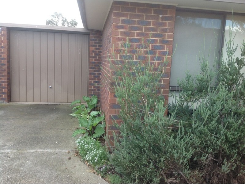 1/2 Corella Place, Werribee VIC 3030