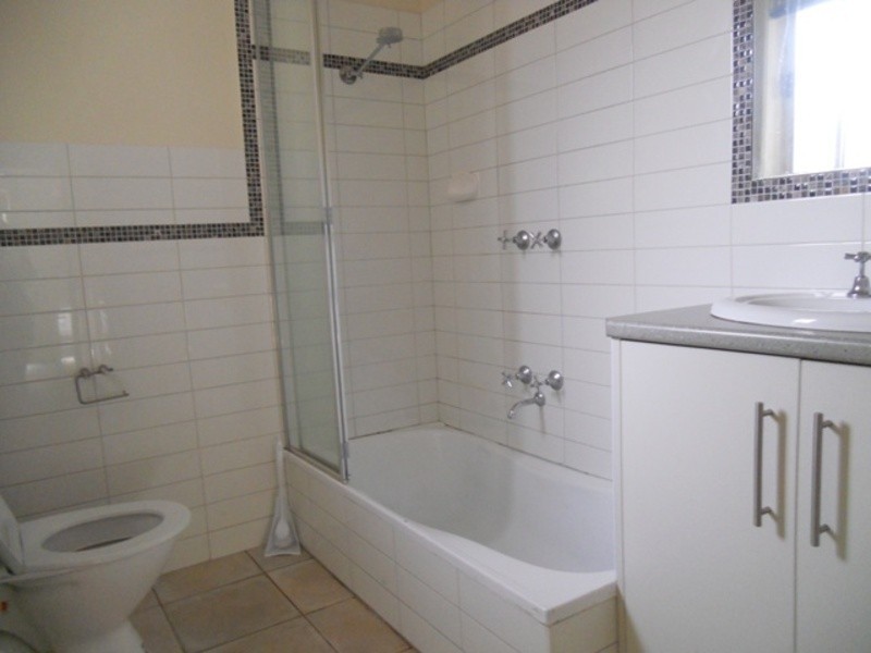 4/39 Bernhardt Avenue, Hoppers Crossing VIC 3029